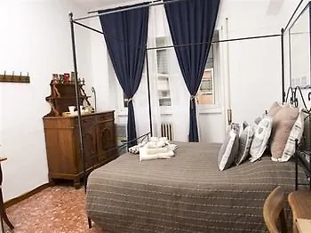 ** Bed & Breakfast Le Fate Apartments Rome Italy